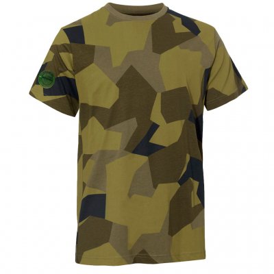 SWE - Aldrig Ge Upp M90 Camo T-Shirts