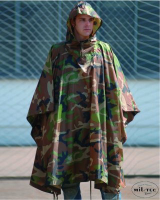 Mil Tec Regnponcho Woodland Ripstop